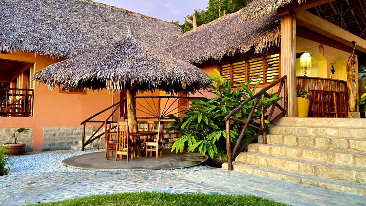 Veronika Resort Nosy Komba Buitenkant foto